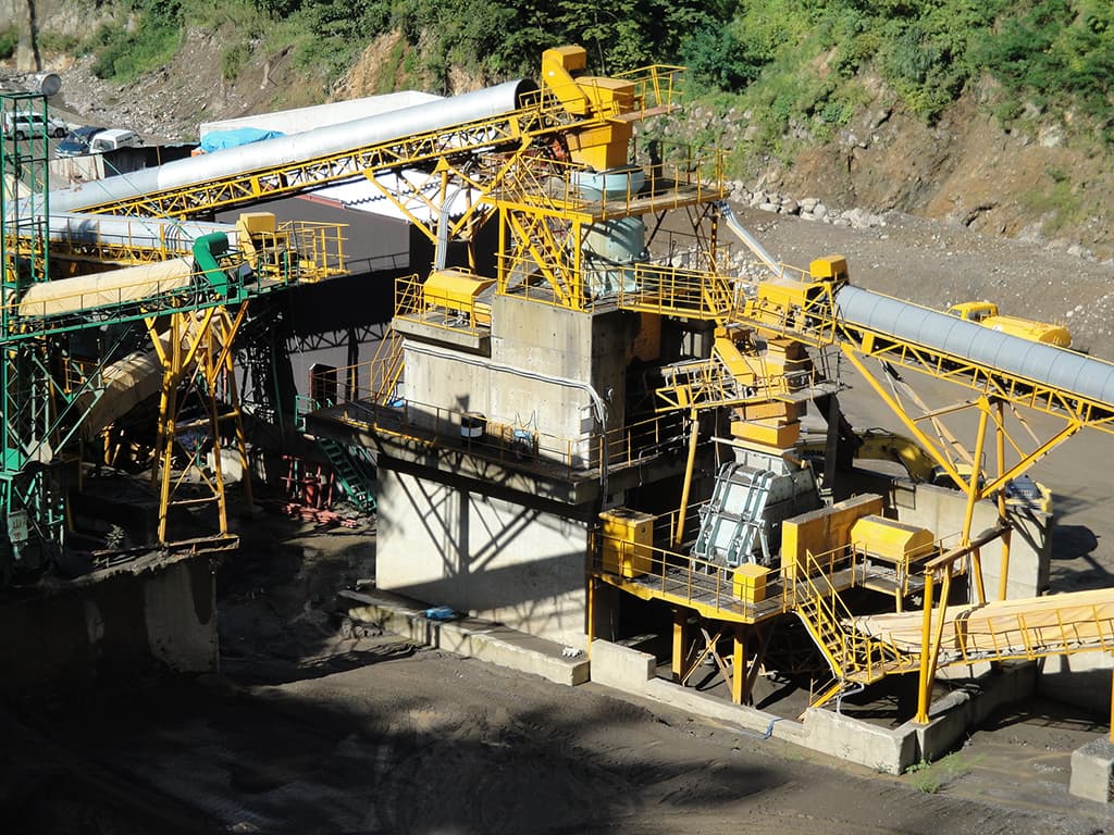 湯涌山砕石工場